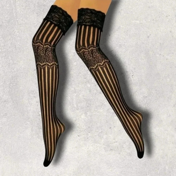 Plus Size Black Thigh High Jacquard Stockings - Picture 3 of 5